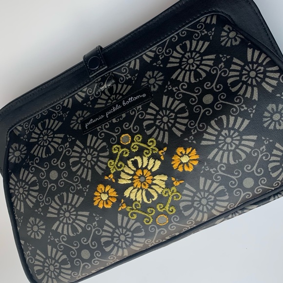 Petunia Picklebottom Clutch - Picture 9 of 10